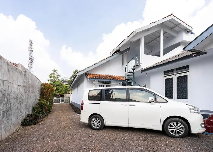 RedDoorz Syariah near RSUD Cimacan Bogor
